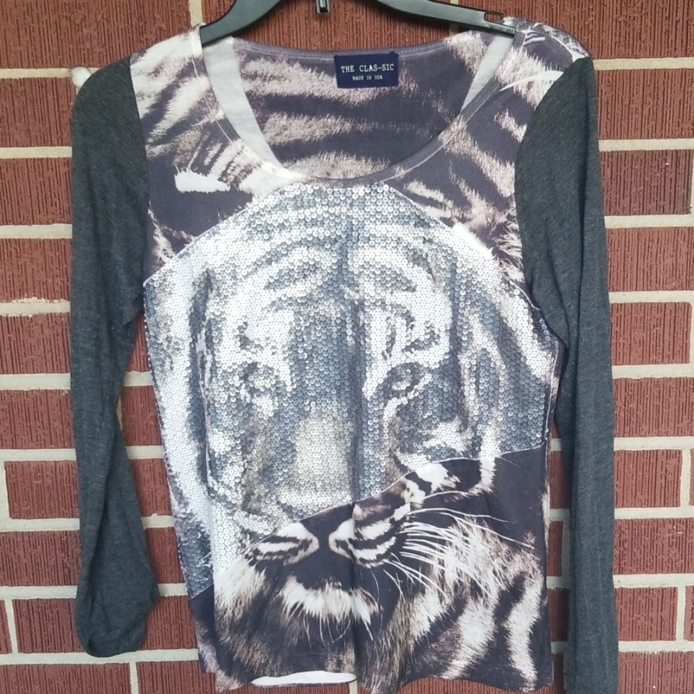 Long Sleeve Tiger  Print Shirt